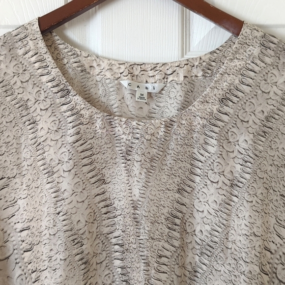 CAbi 100% Silk Printed Round Neck Drop Shoulder Short Sleeve Blouse Beige Gray M - Picture 2 of 10